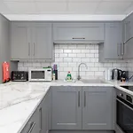 Sovereign Gate - 2 Double Bedroom Apartment In Portsmouth City Centre