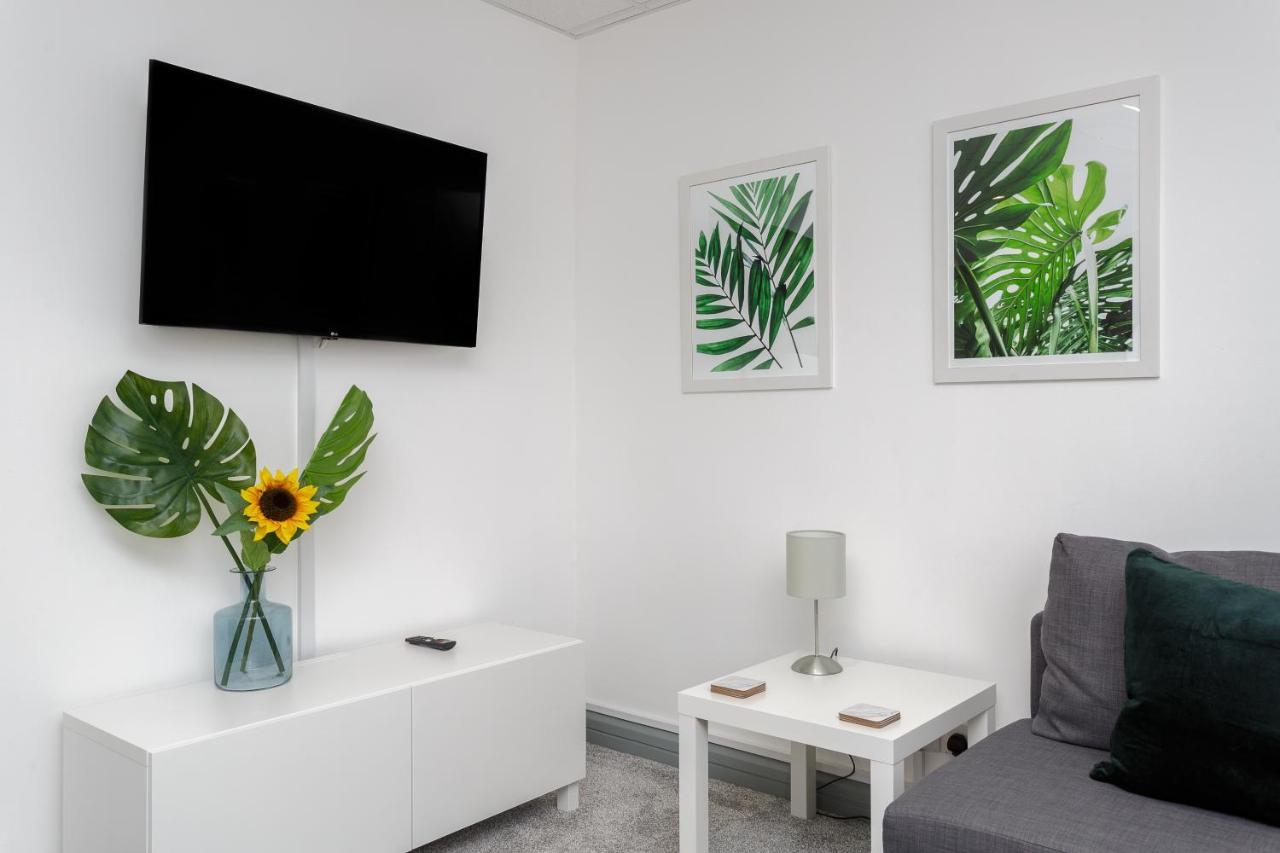 Sovereign Gate - 2 Double Bedroom In Centre Apartment Portsmouth