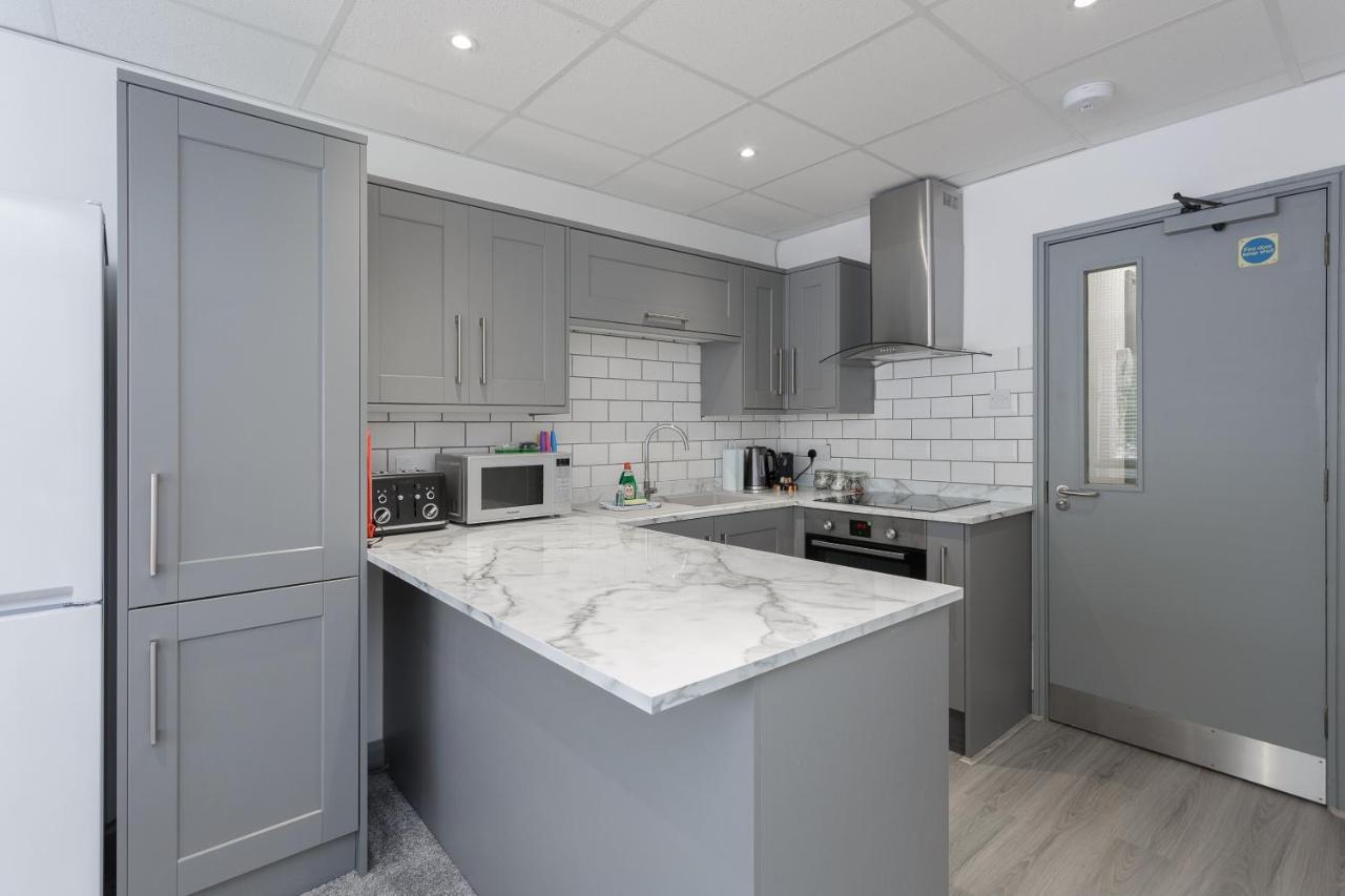 Sovereign Gate - 2 Double Bedroom In Centre *